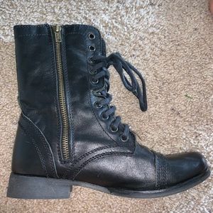 Steve Madden Black leather Troopa boots
